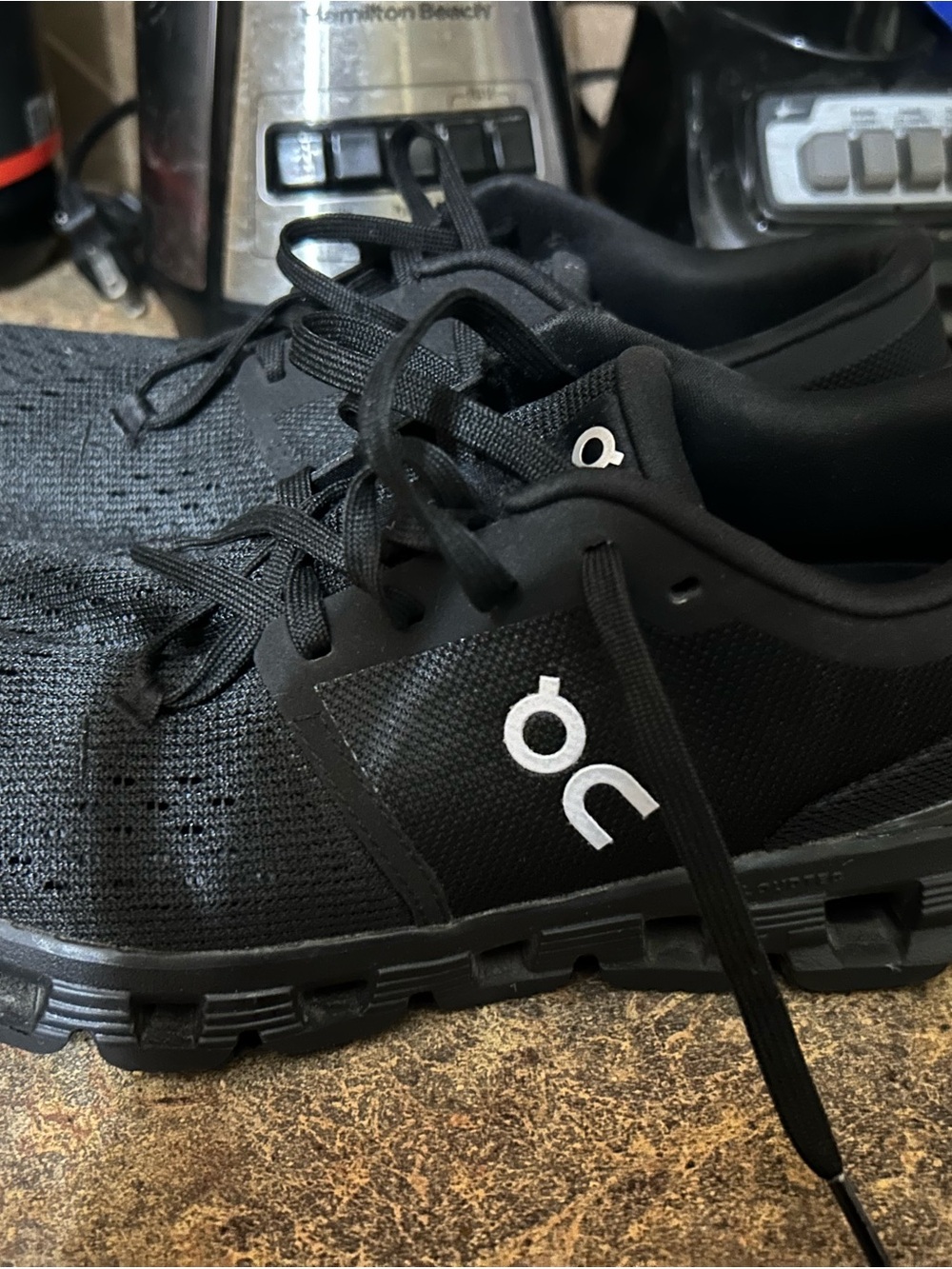 On Running Women’s Athletic Shoes